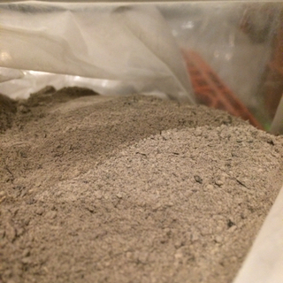 紀州備長炭の灰 畑や植木の土壌改に。1キロよりの画像