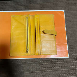 断捨離中　お値下げしました。HERME'S べアンスフレ　高級リザ-ト　レモンイエローの画像