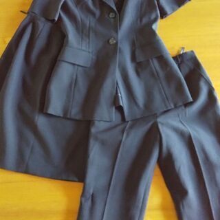 【お取引決まりました】1回のみ着用 スーツ3点セット サイズは9AR