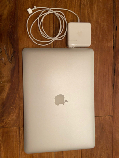家具 MacBook Pro (Retina, 15-inch, Mid 2015)