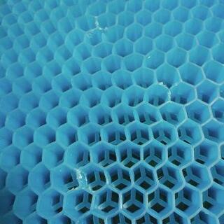 『購入者決定しました』ゲルクッション 二重ハニカム構造 座布団 通気性抜群 高反発 ジェルクッションの画像