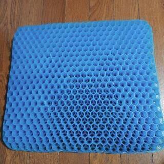 『購入者決定しました』ゲルクッション 二重ハニカム構造 座布団 通気性抜群 高反発 ジェルクッションの画像