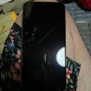 iPhone XS Max 64GBの画像