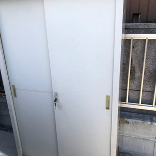 カインズで購入した倉庫　高さ150センチくらいの画像