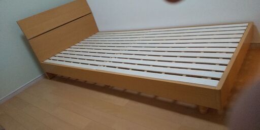ニトリ 木製シングルベッドフレーム①