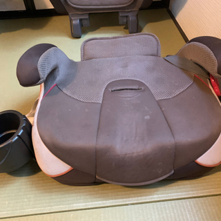 Combi  ジュニアシート（チャイルドシート）コンビ（1個ご希望なら¥1500）の画像
