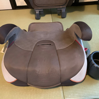 Combi  ジュニアシート（チャイルドシート）コンビ（1個ご希望なら¥1500）の画像