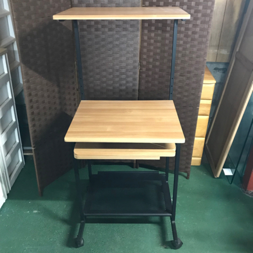 美品　パソコン　ディスク机