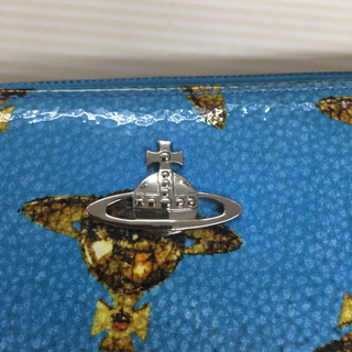 S169　ヴィヴィアンウエストウッド★Vivianne Westwood★長財布★ラウンドジップ★光沢ブルーの画像