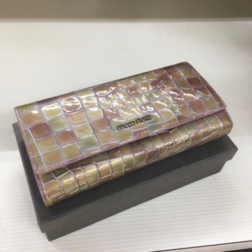 S105　COCO FIORE　コッコフィオーレ　レザーエナメルカロエ　長財布　未使用