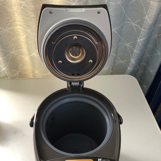 終了)象印　2017年製　3.0L 電気ポットの画像