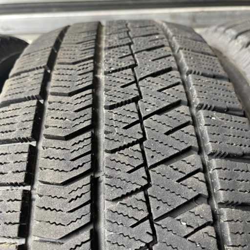 バリ山　BRIDGESTONE VRX2 195/65R15 スタッドレス  タイヤ　2018年製
