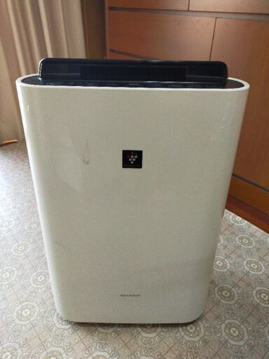 シャープ　加湿空気清浄機　プラズマクラスター　KC-D50-W