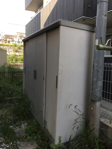 取引中【至急】物置　イナバ