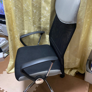 ニトリ　ワーキングチェアー　メッシュ