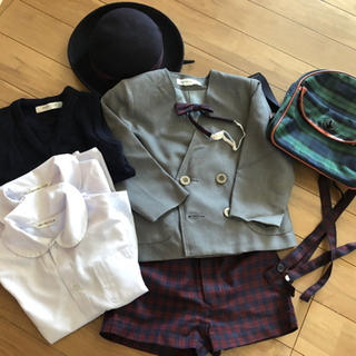 園の制服