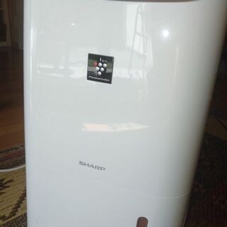 シャープ　cv-e71　衣類乾燥除湿機