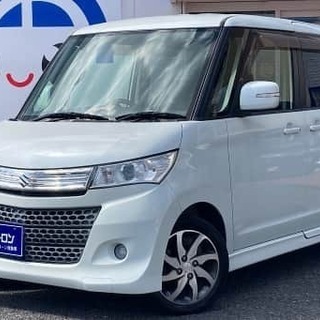後部座席を倒して荷物をたくさん収納できます！！の画像