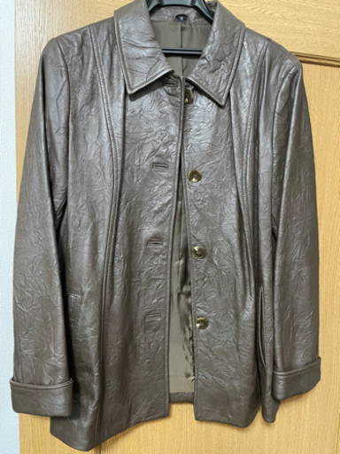 （美品)女性用羊皮ジャケット(秋冬用)