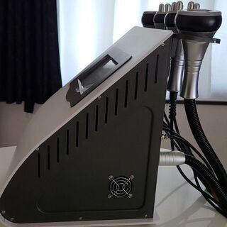 【業務用エステ機器】5in1 40kHzキャビテーション&ラジオ波の画像