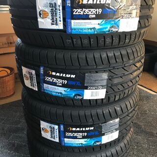 新品タイヤ：225/35R19 88W XL 4本あります！無料...