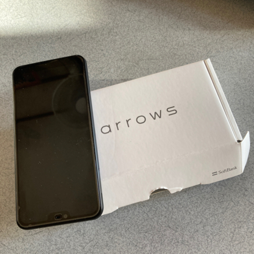 新品スマホ　アローズu