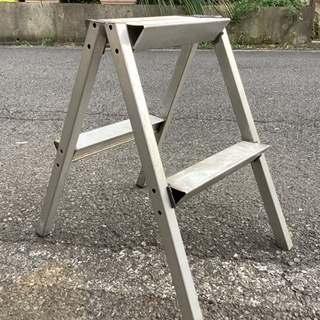 引き渡し決定　中古　アルミ　脚立　2段