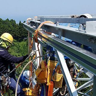 【個室社員寮あり♪】【福利厚生充実！】大変だからこそ稼げるお仕事！送電線鉄塔建設の組立作業員/日給13,500円～の画像