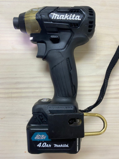 中古 マキタ　TD111D 10.8V  充電式 インパクトドライバ