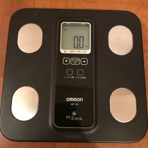 OMRON 体重計