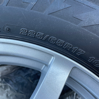 スタッドレスタイヤ　225/65R17 ブリザック　RAV4 トヨタの画像