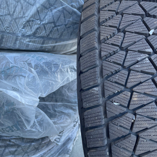 スタッドレスタイヤ　225/65R17 ブリザック　RAV4 トヨタの画像