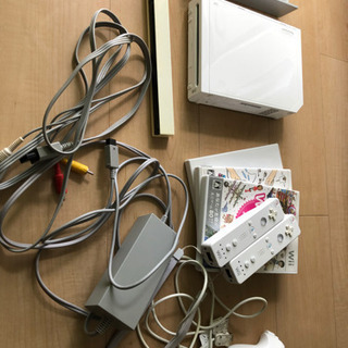 【福袋　早い者勝ち】任天堂Wii SHARP CD/MDラジカセ他