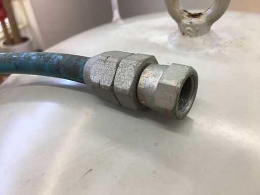 アネスト岩田 SAT-602-100 エアタンク 中古品 ホース1つ欠品 動作未確認の為現状品 2005年 サブタンク