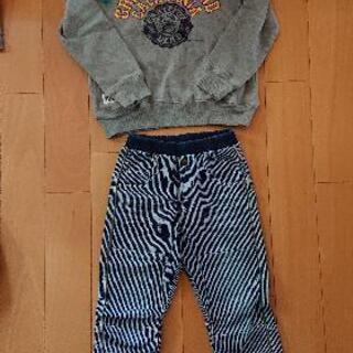 キッズパーカー1枚パンツ2本セット  130㎝