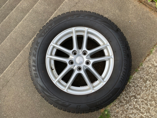 16インチスタドレスタイヤ＆ホイールセット