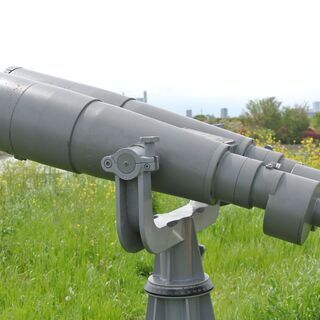FUJINONフジノンの古い大型双眼鏡15㎝レンズを探しています。