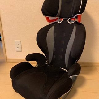 ジュニアシート　エールベベ　チャイルドシート