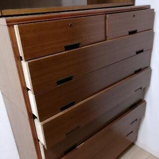 もらってください→たんす、飾り棚あり