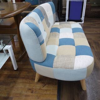 クレイジーパターンの2人掛けソファのご紹介！有料配送あり【トレファク入間店家具紹介21-10】