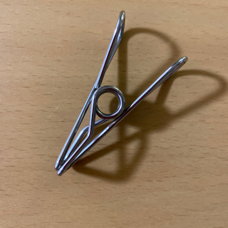 決定！美品　洗濯バサミ2つの画像