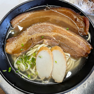 食堂のキッチン調理業務