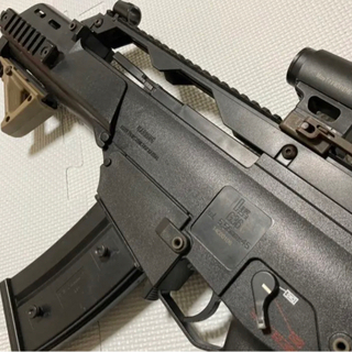 電動ガンG36c 付属品（予備マガジン、バッテリー、充電器）の画像