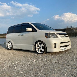 azr60 ノア60 S サンルーフの画像