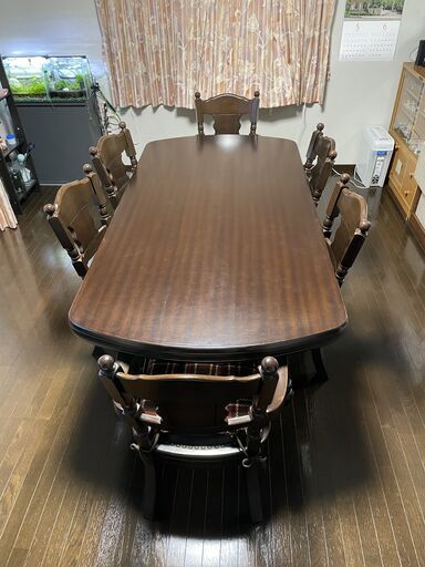 ダイニングテーブル７点セット（テーブル１点、椅子袖付き2脚、椅子袖なし4脚）