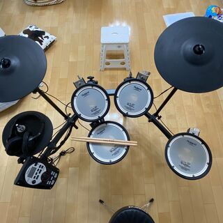 【電子ドラム】Roland TD-11KQPS（ペダル２個・椅子・スティック２セット・ヘッドフォン・練習DVD付）の画像