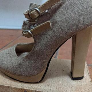 【美品無料】Sサイズ　レディースパンプス　六月末までの画像