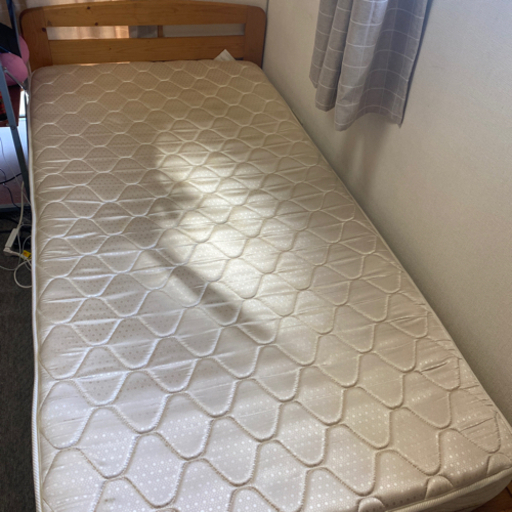 シングルベッド　マットレス付き