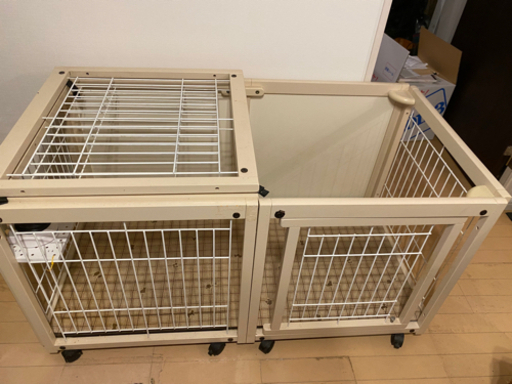中型〜大型犬用　木製ペットケージ