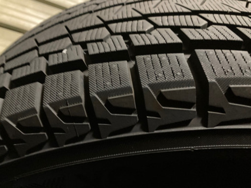 値下11/14まで　国産　ほぼ未使用　SUVスタッドレスタイヤ